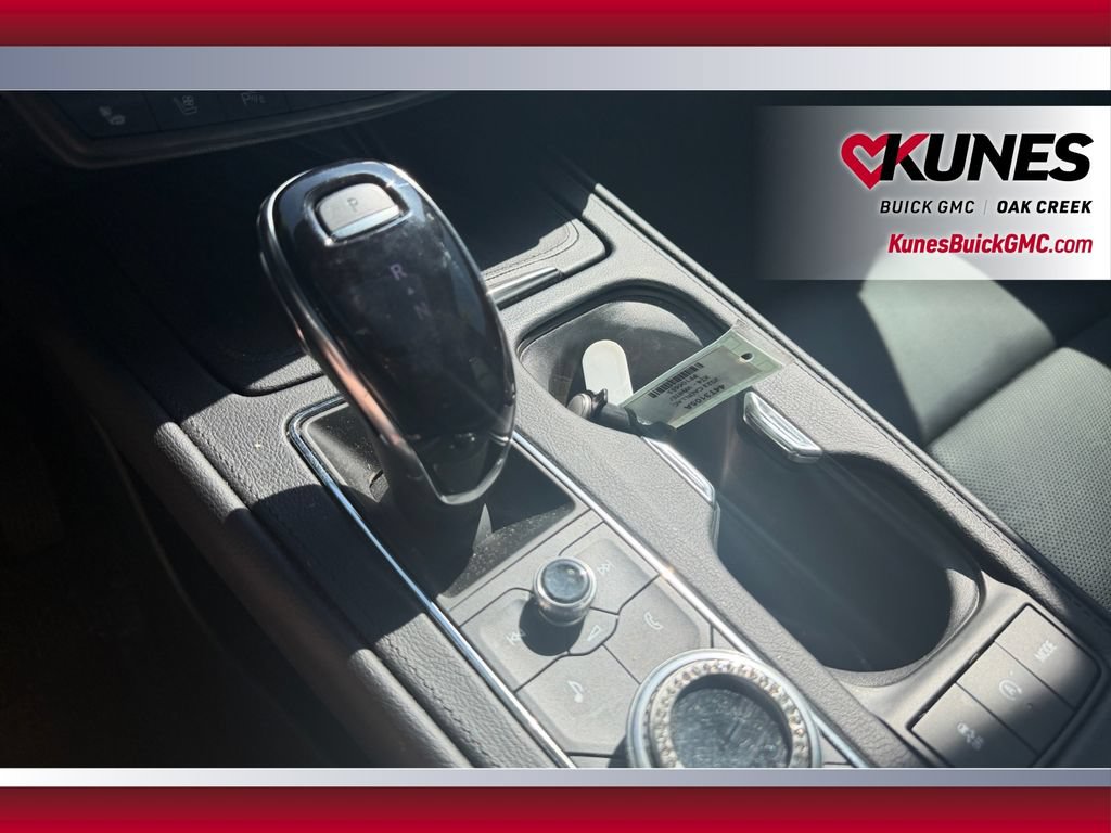 Used 2023 Cadillac XT4 Premium Luxury w/ Enhanced Visibility Package AWD/4WD image 29