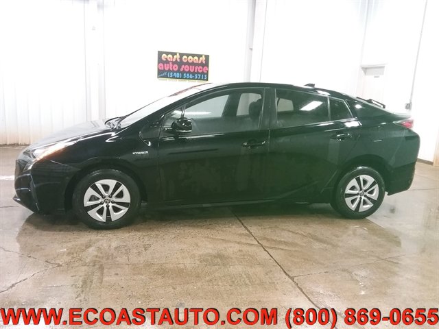 Used 2017 Toyota Prius Four FWD image 5