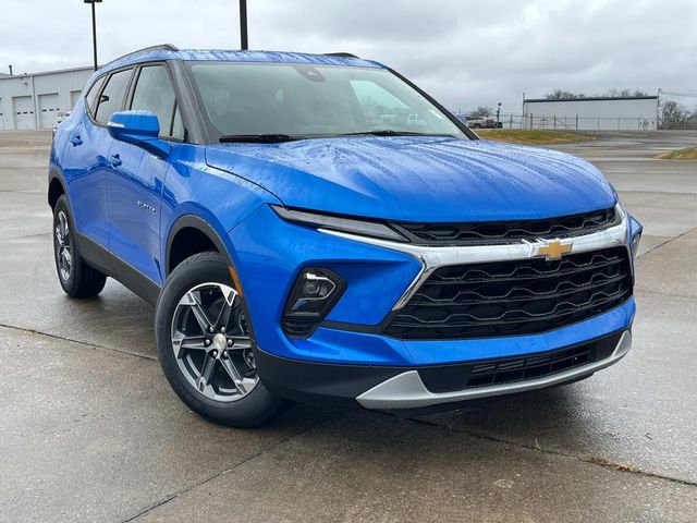 New 2025 Chevrolet Blazer LT w/ Sound & Technology Package video 2
