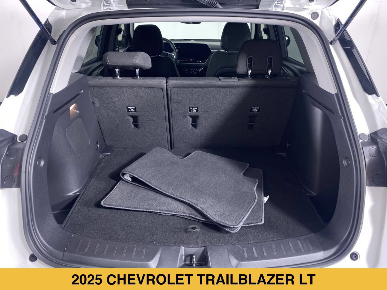 Certified 2025 Chevrolet TrailBlazer LT w/ LT Cold Weather Package FWD image 13