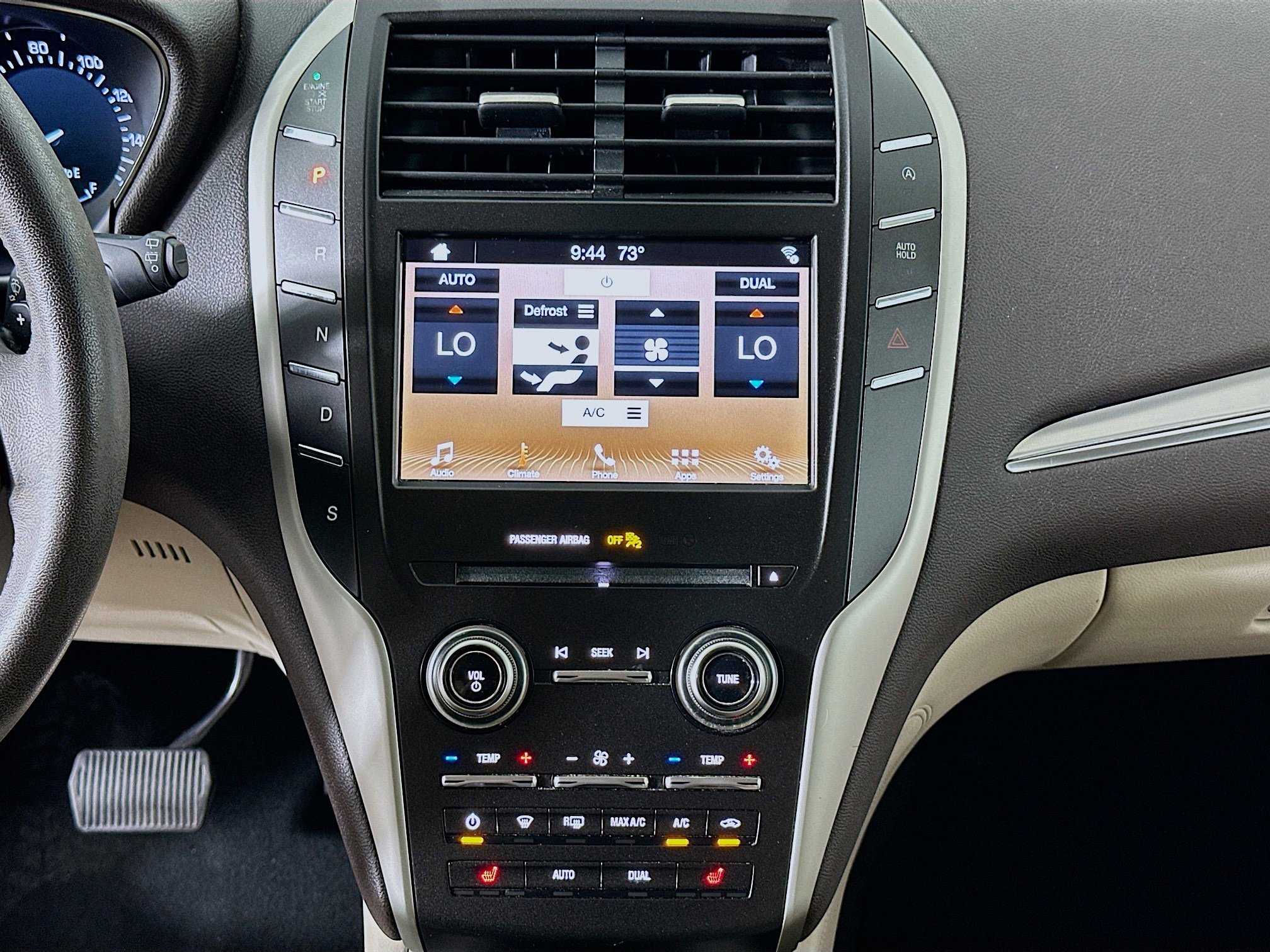 Used 2019 Lincoln MKC Premiere FWD image 22