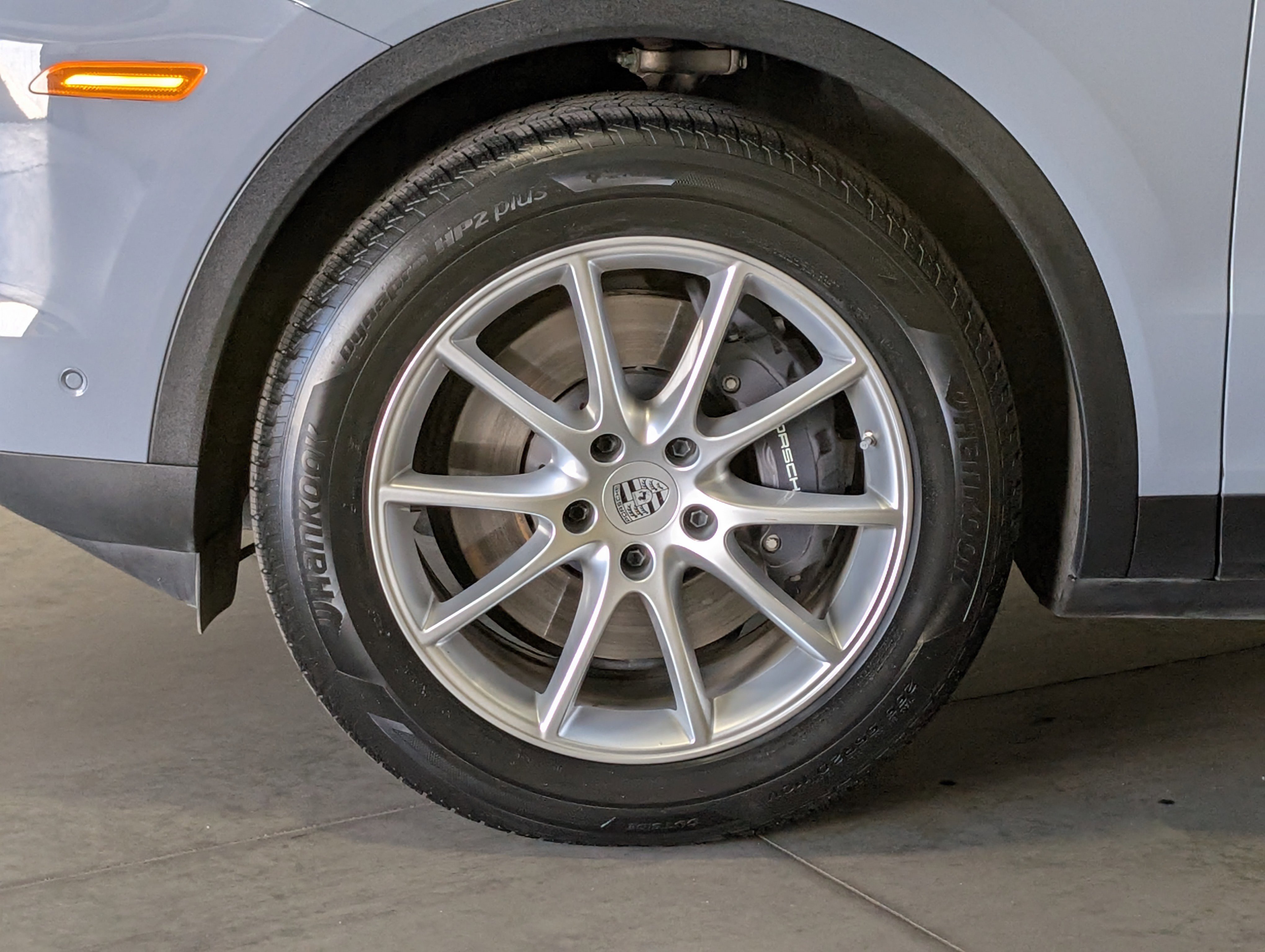 Certified 2024 Porsche Cayenne AWD/4WD image 14