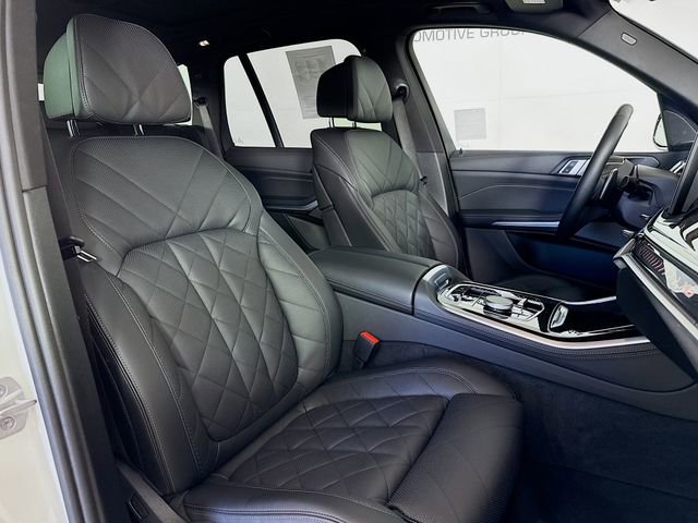 Used 2024 BMW X5 xDrive50e w/ Premium Package image 32
