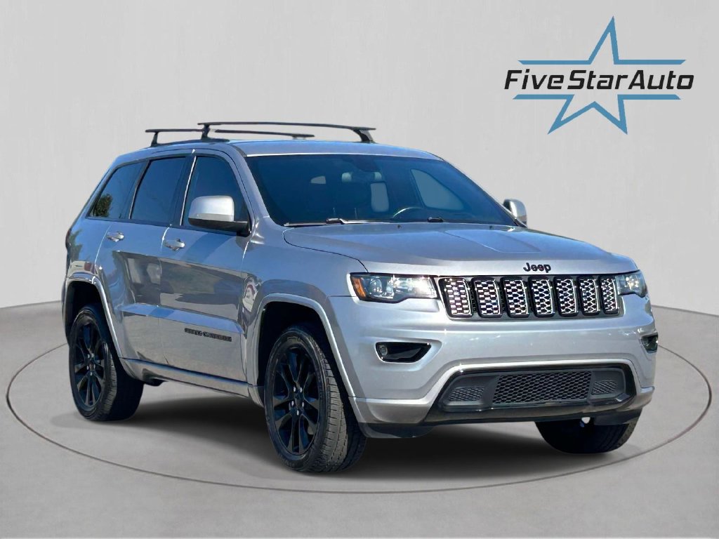 Used 2021 Jeep Grand Cherokee Laredo X AWD/4WD image 1