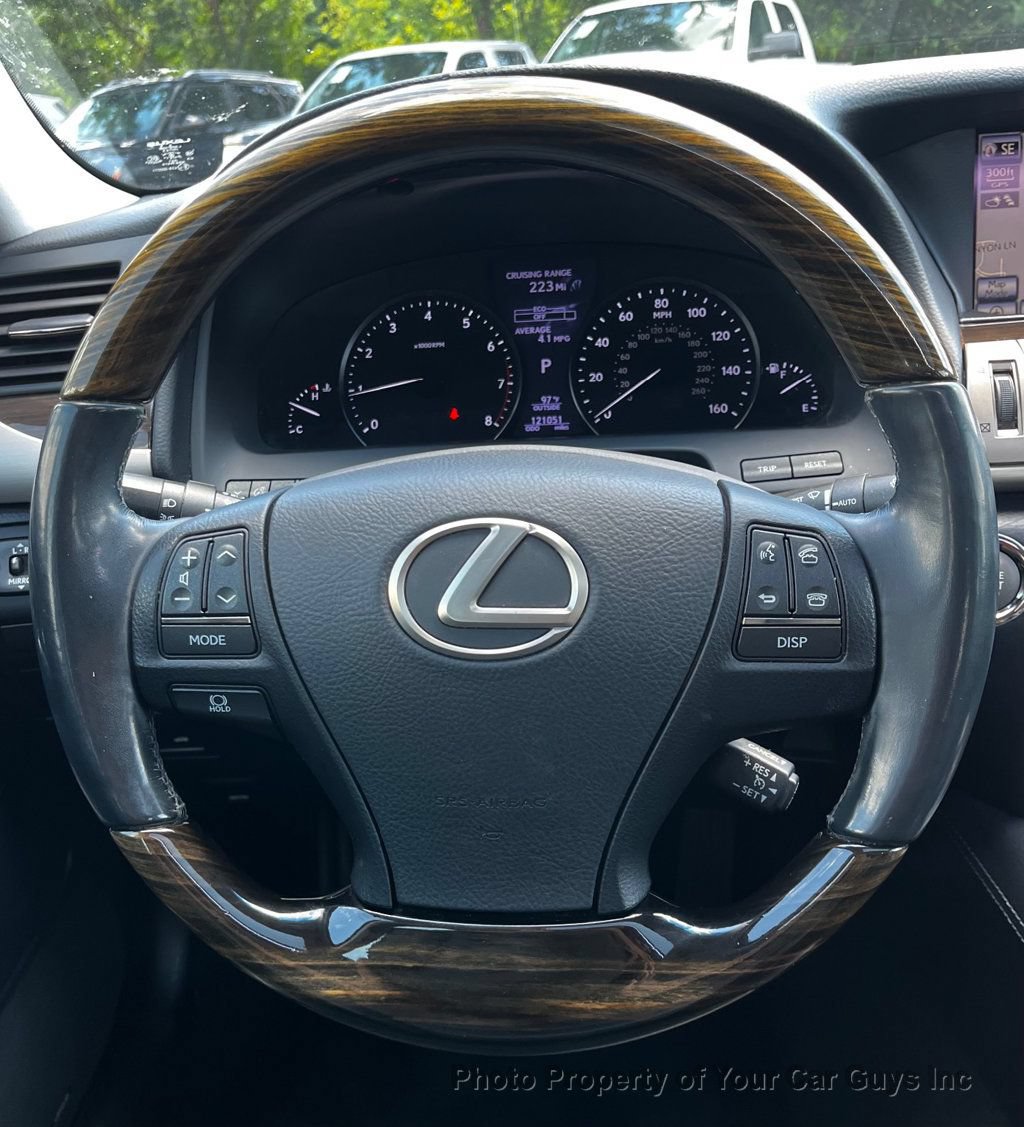 Used 2013 Lexus LS 460 w/ Comfort Pkg RWD image 22