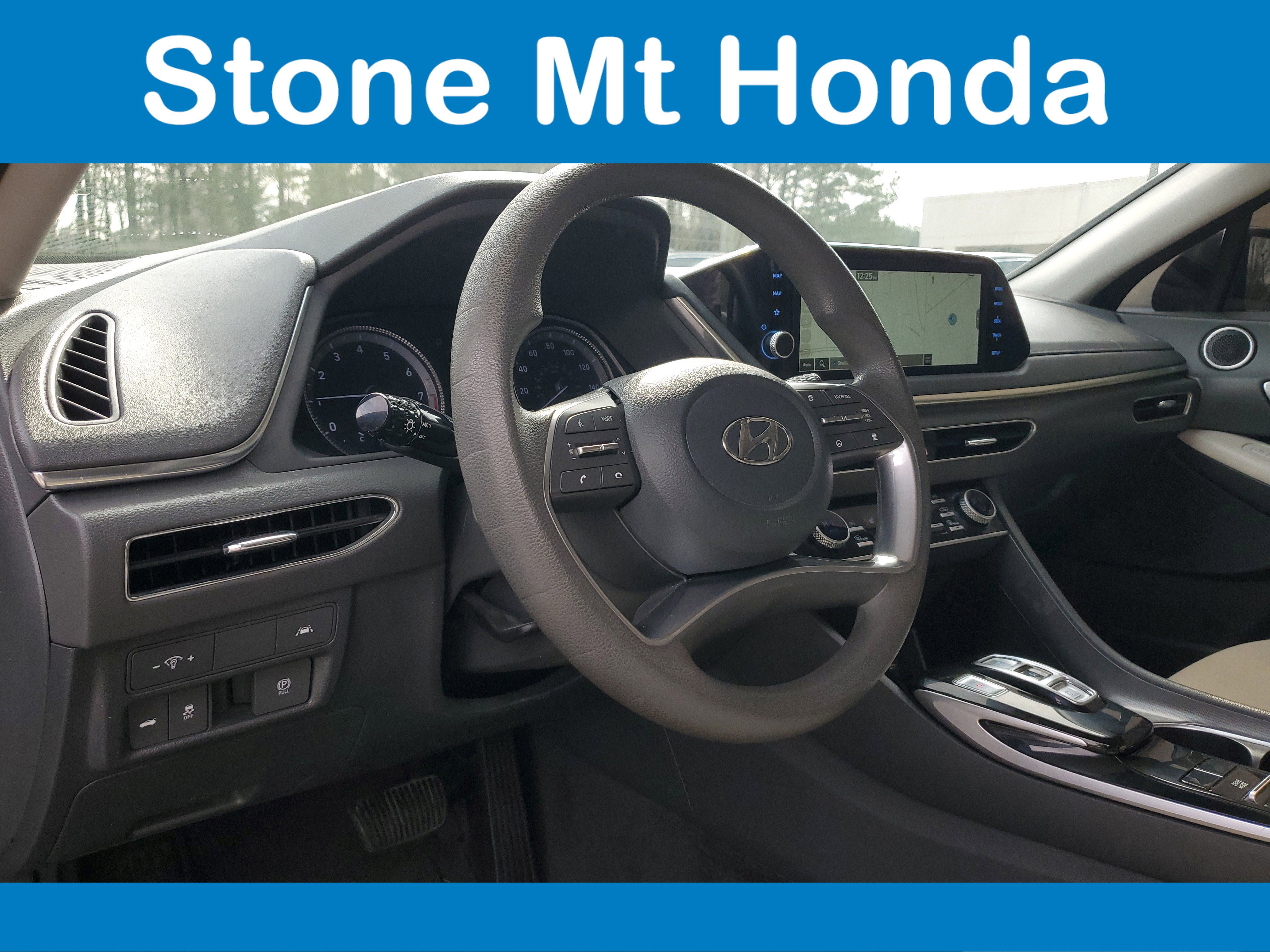 Used 2023 Hyundai Sonata SEL w/ Preferred Accessory Package FWD image 17