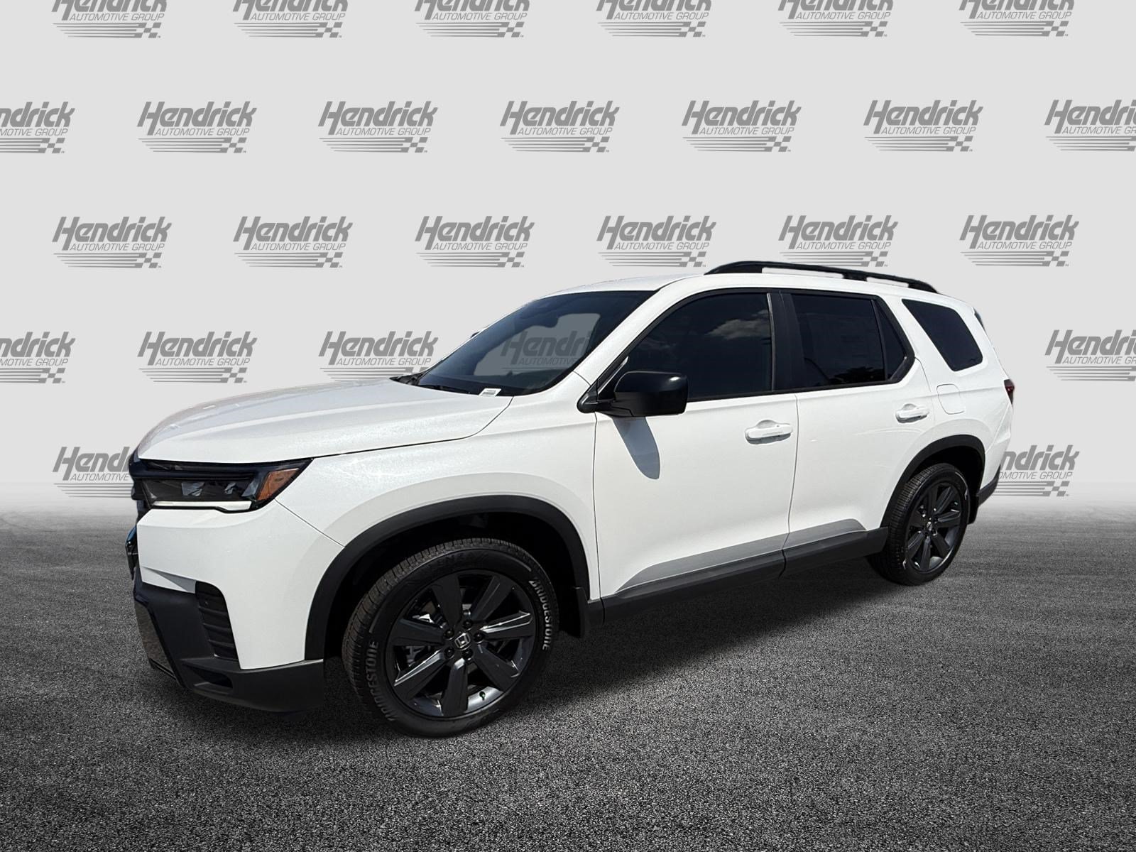 New 2026 Honda Pilot Sport image 5