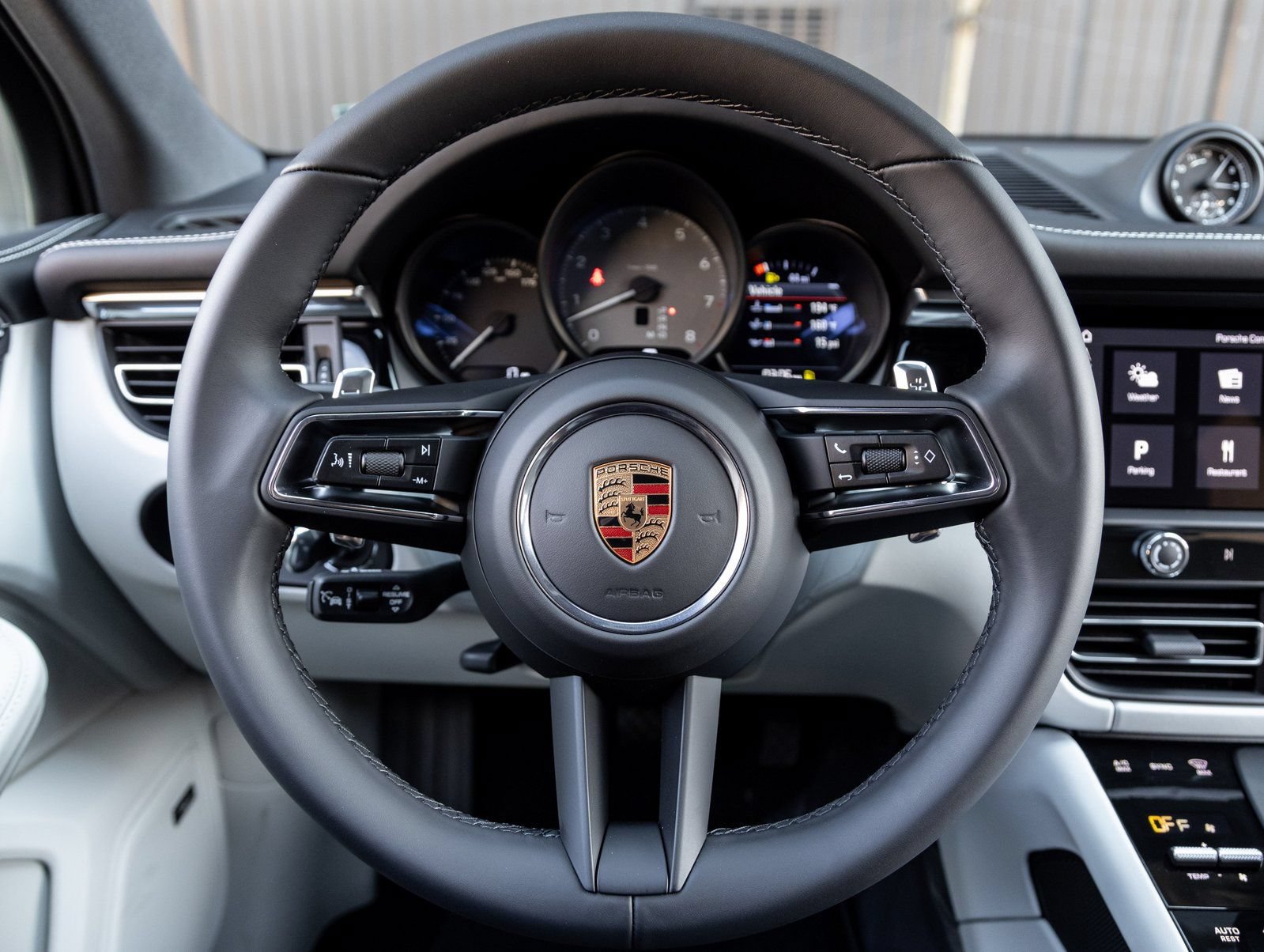 Certified 2026 Porsche Macan S AWD/4WD image 13