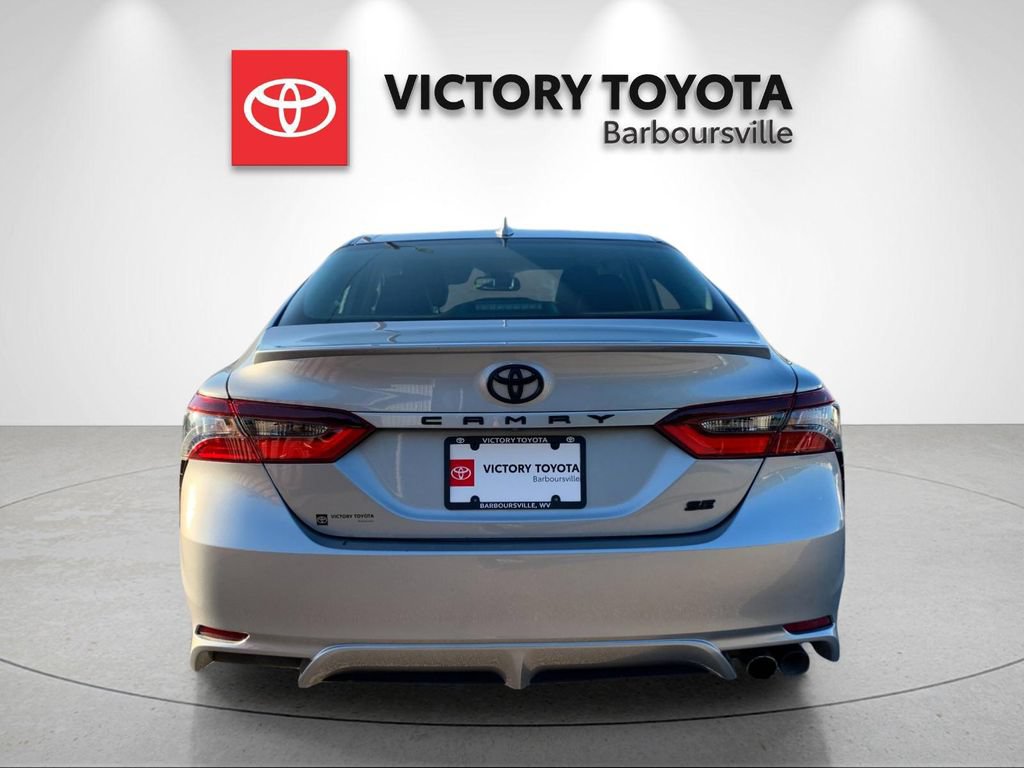Used 2023 Toyota Camry SE w/ Cold Weather Package FWD image 4