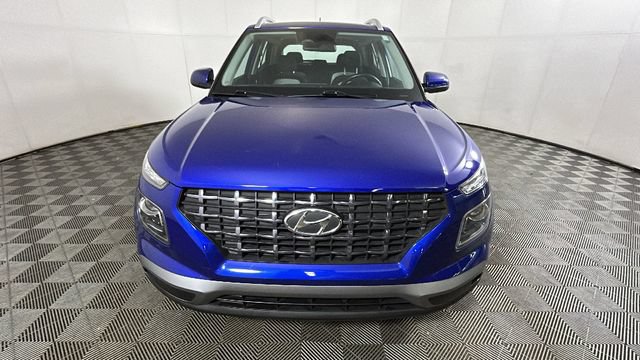 Certified 2023 Hyundai Venue SEL w/ Cargo Package FWD image 7