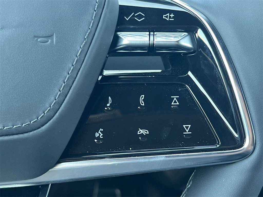 New 2026 Cadillac Lyriq V image 14