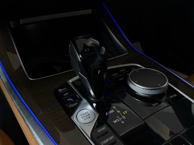 Used 2021 BMW X5 M50i w/ Premium Package image 31