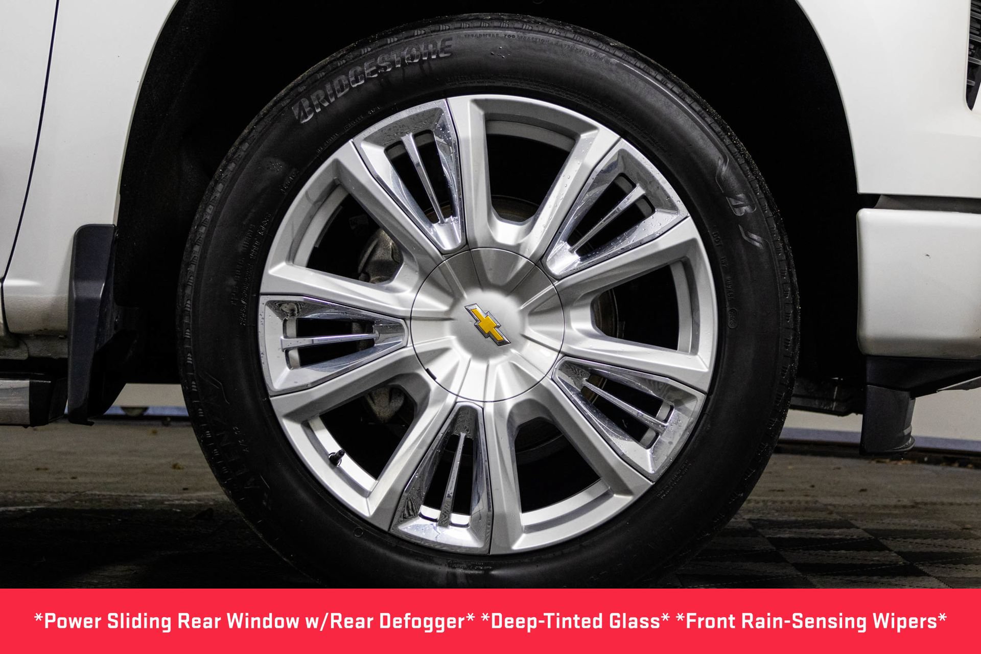 Used 2024 Chevrolet Silverado 1500 High Country w/ High Country Premium Package AWD/4WD image 45