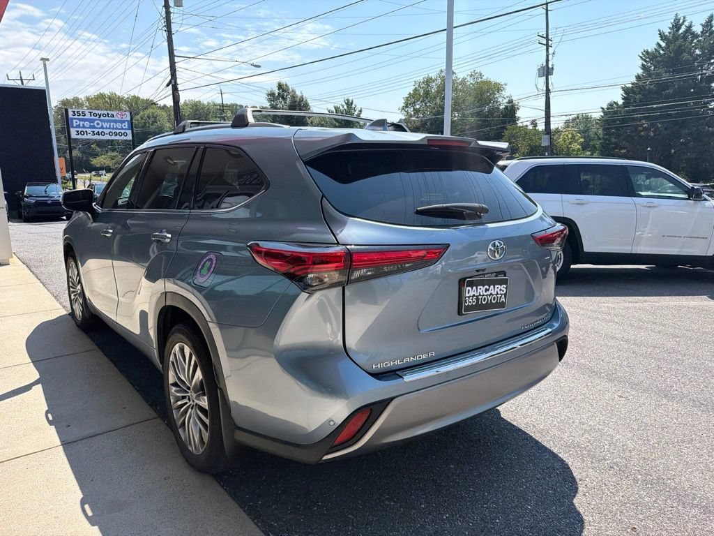Used 2022 Toyota Highlander Platinum AWD/4WD image 5