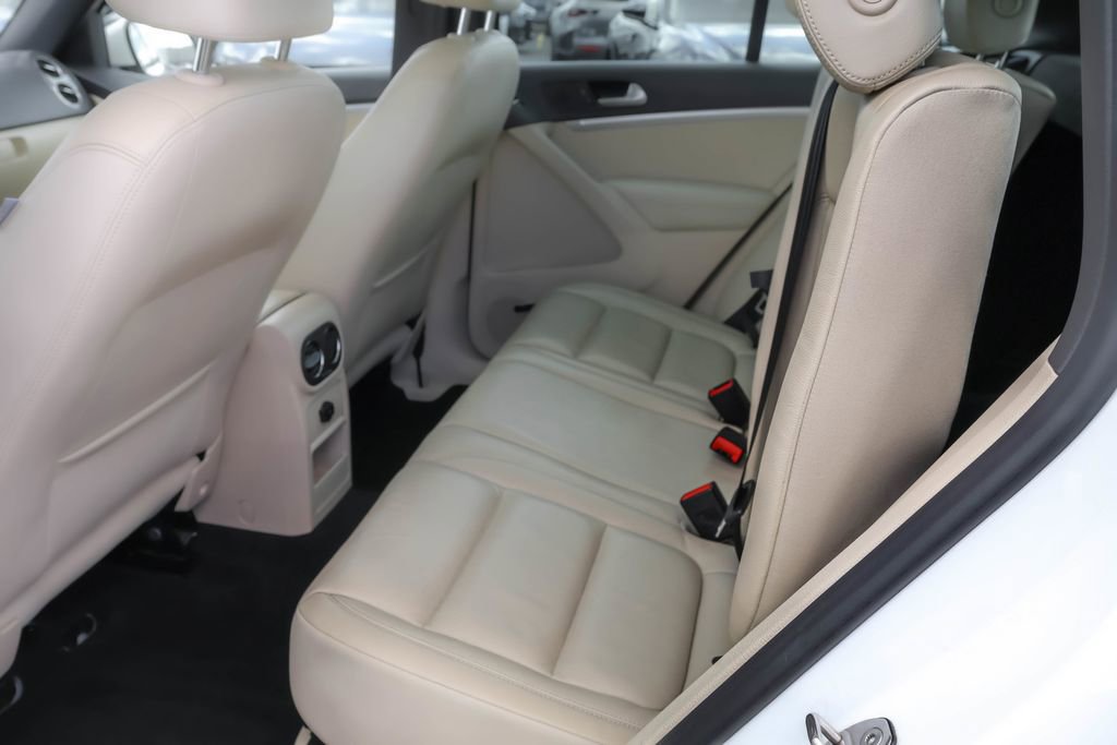 Used 2014 Volkswagen Tiguan R-Line AWD/4WD image 25