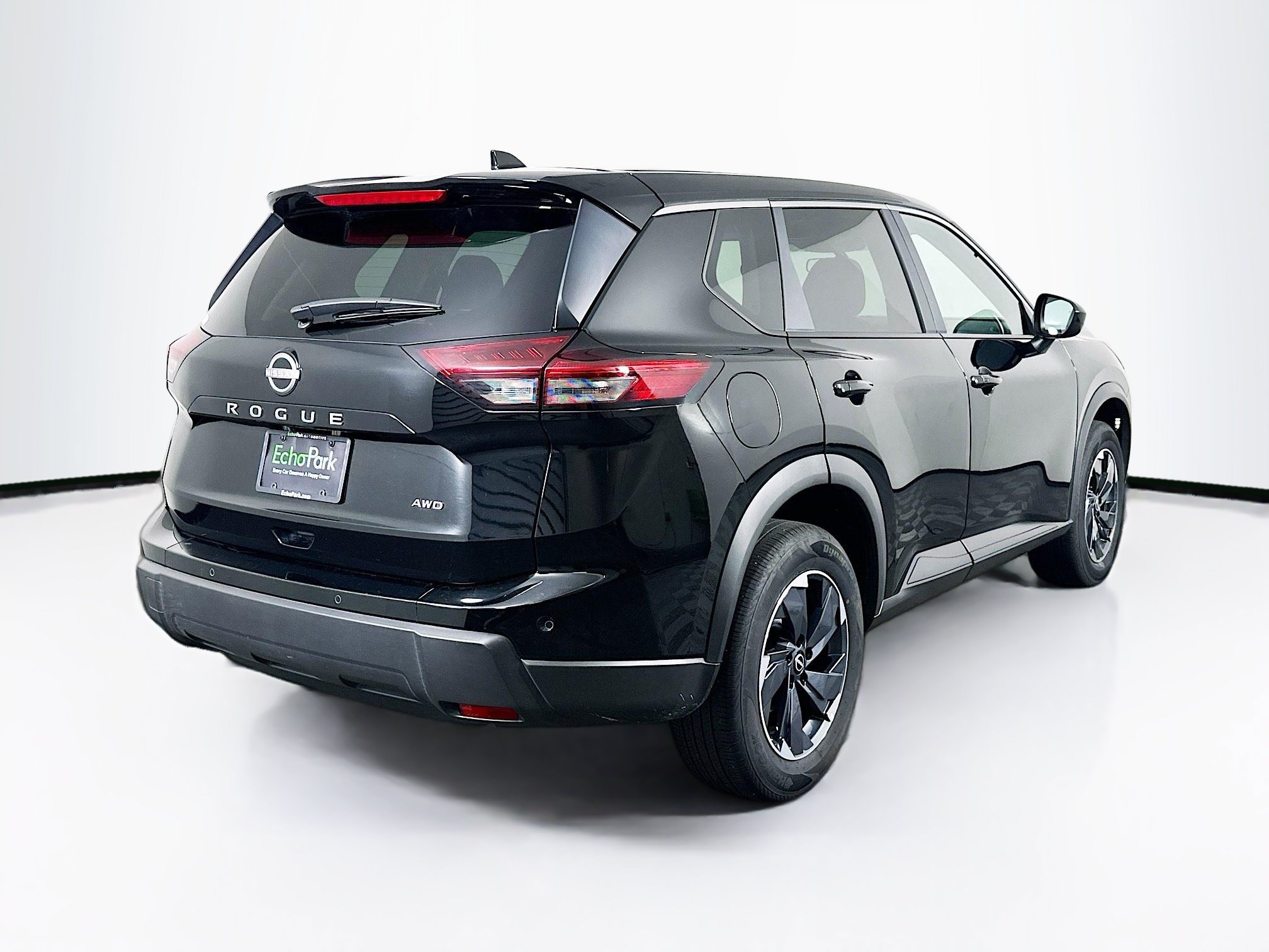Used 2026 Nissan Rogue SV AWD/4WD image 9