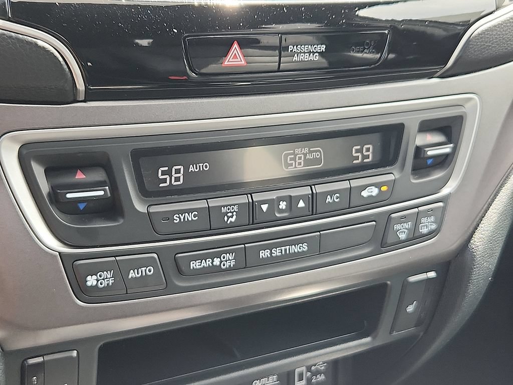 Used 2023 Honda Passport EX-L image 11