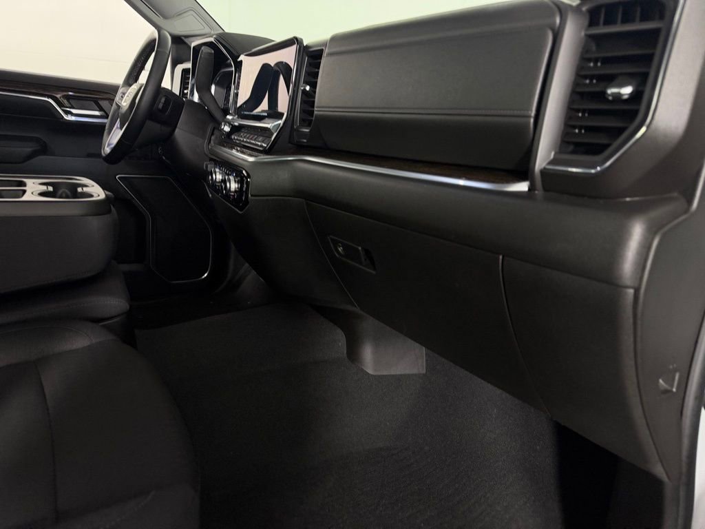 Used 2024 GMC Sierra 1500 SLE w/ X31 Off-Road Package image 29