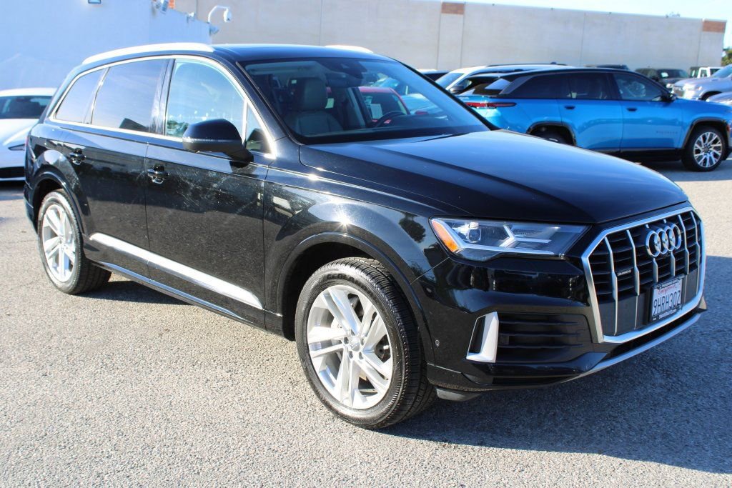 Used 2020 Audi Q7 3.0T Premium Plus image 3