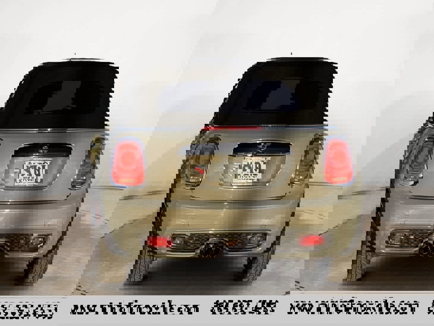 Used 2019 MINI Cooper S w/ Signature Upholstery Package image 4