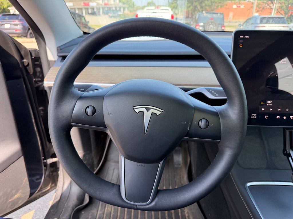 Used 2023 Tesla Model Y Long Range AWD/4WD image 14