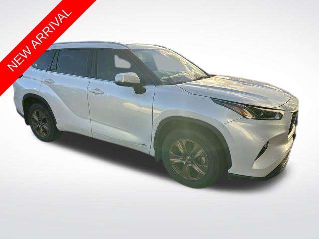 Used 2022 Toyota Highlander Bronze Edition