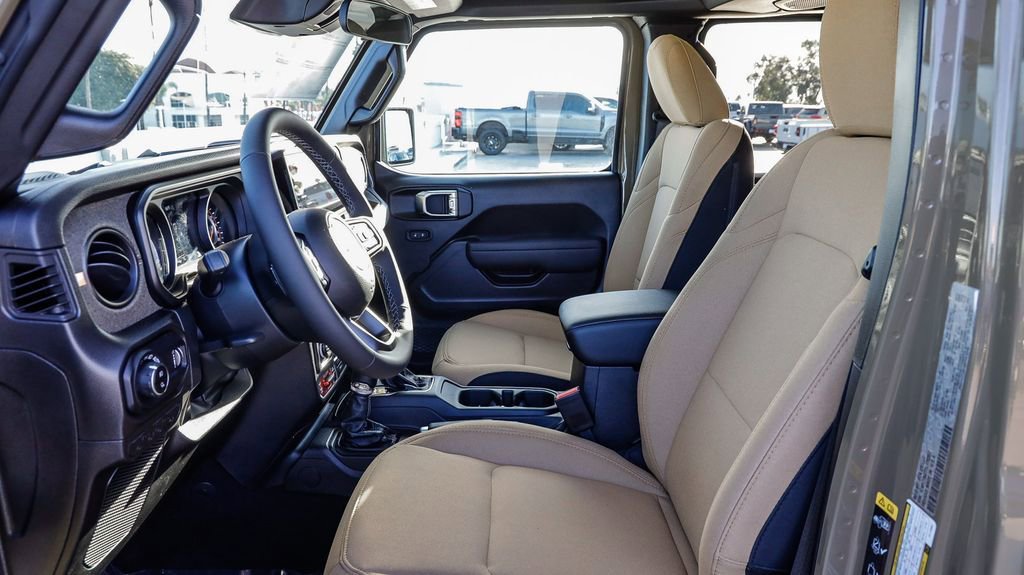 New 2026 Jeep Gladiator Willys AWD/4WD image 22