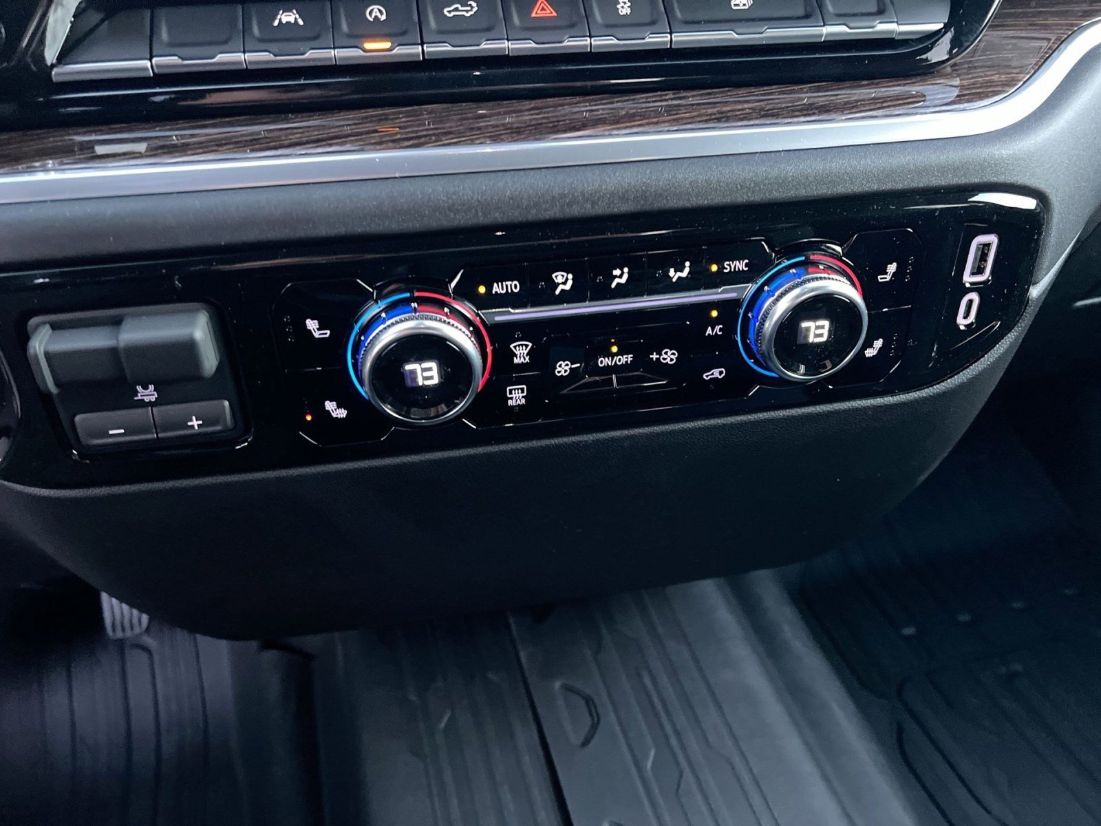 New 2026 GMC Sierra 1500 Elevation w/ Elevation Select Package image 19