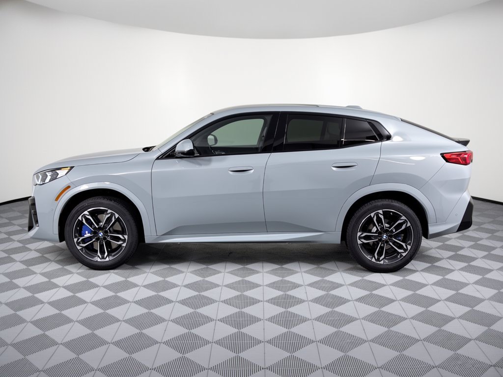 New 2027 BMW X2 xDrive28i AWD/4WD image 2