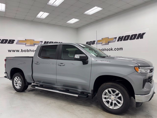 New 2026 Chevrolet Silverado 1500 LT w/ LPO, Liner Protection Package AWD/4WD image 3
