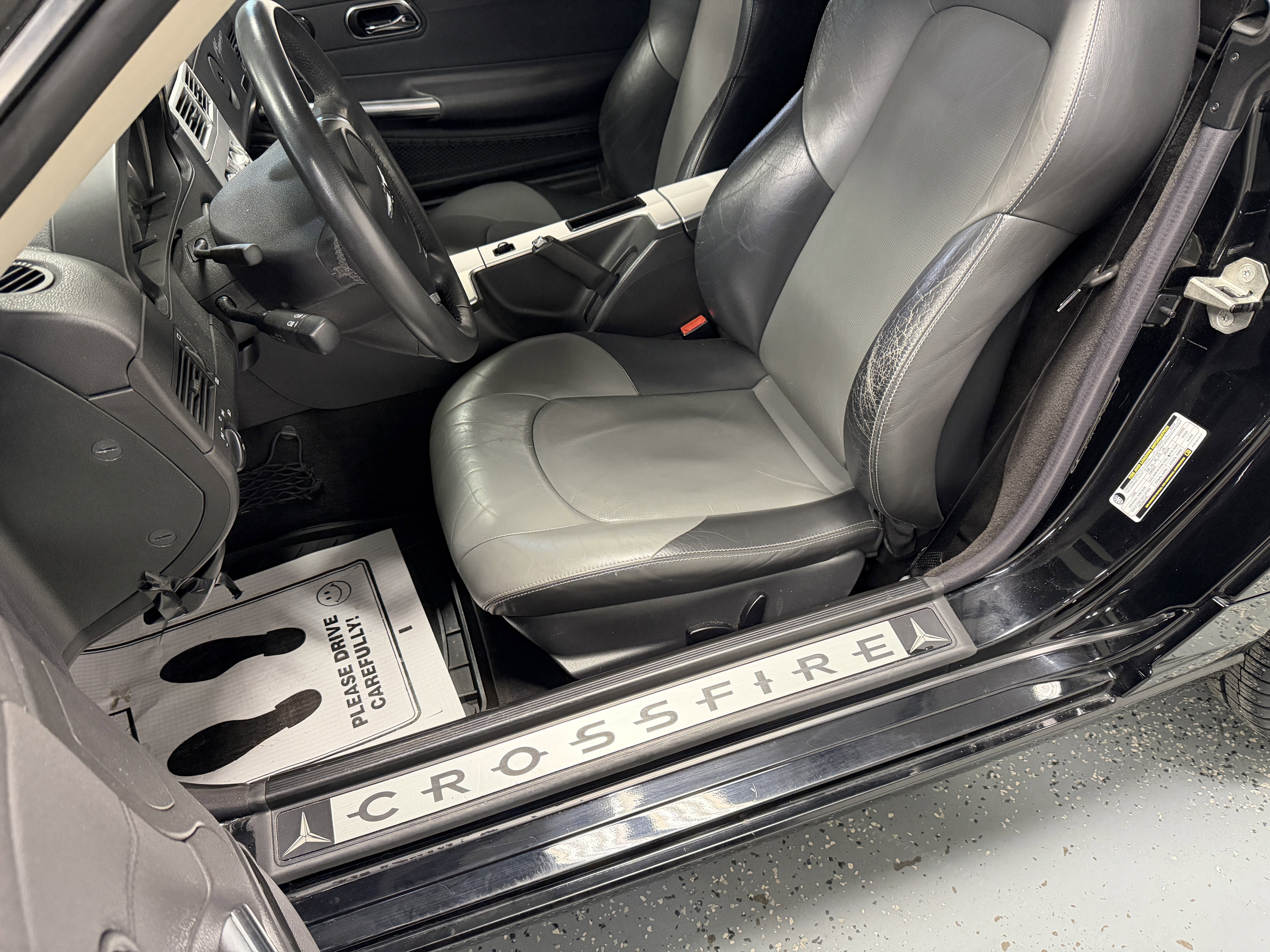 Used 2007 Chrysler Crossfire Coupe image 16