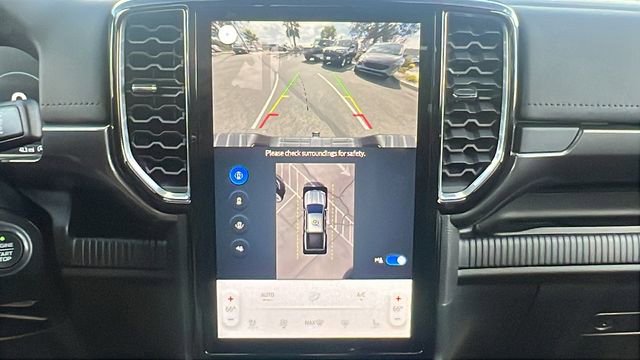 New 2025 Ford Ranger Lariat w/ FX4 Off-Road Package image 24