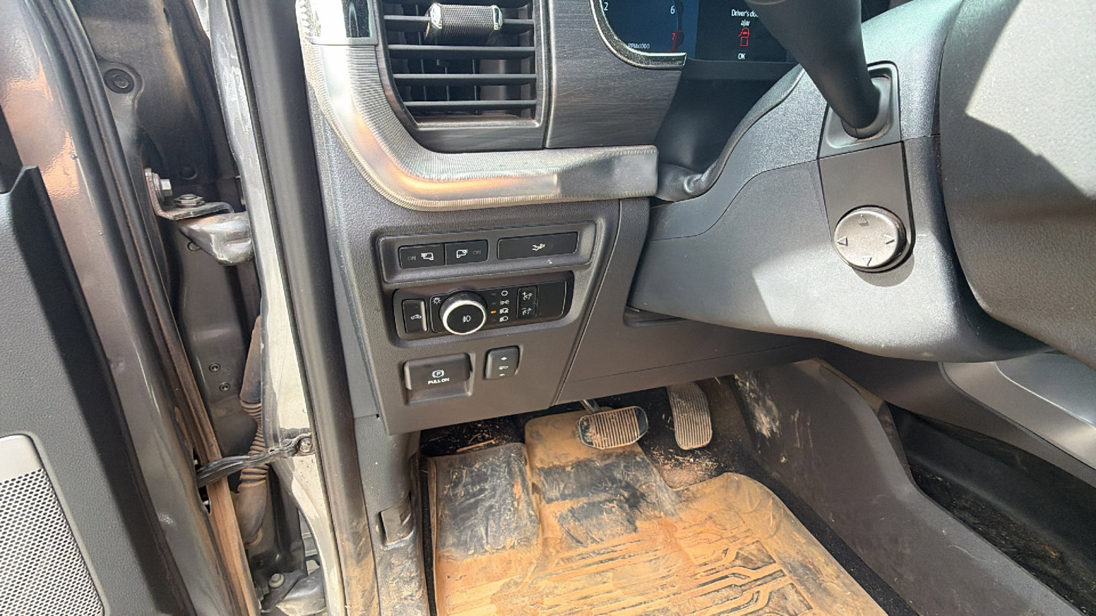 Used 2024 Ford F150 Lariat image 24