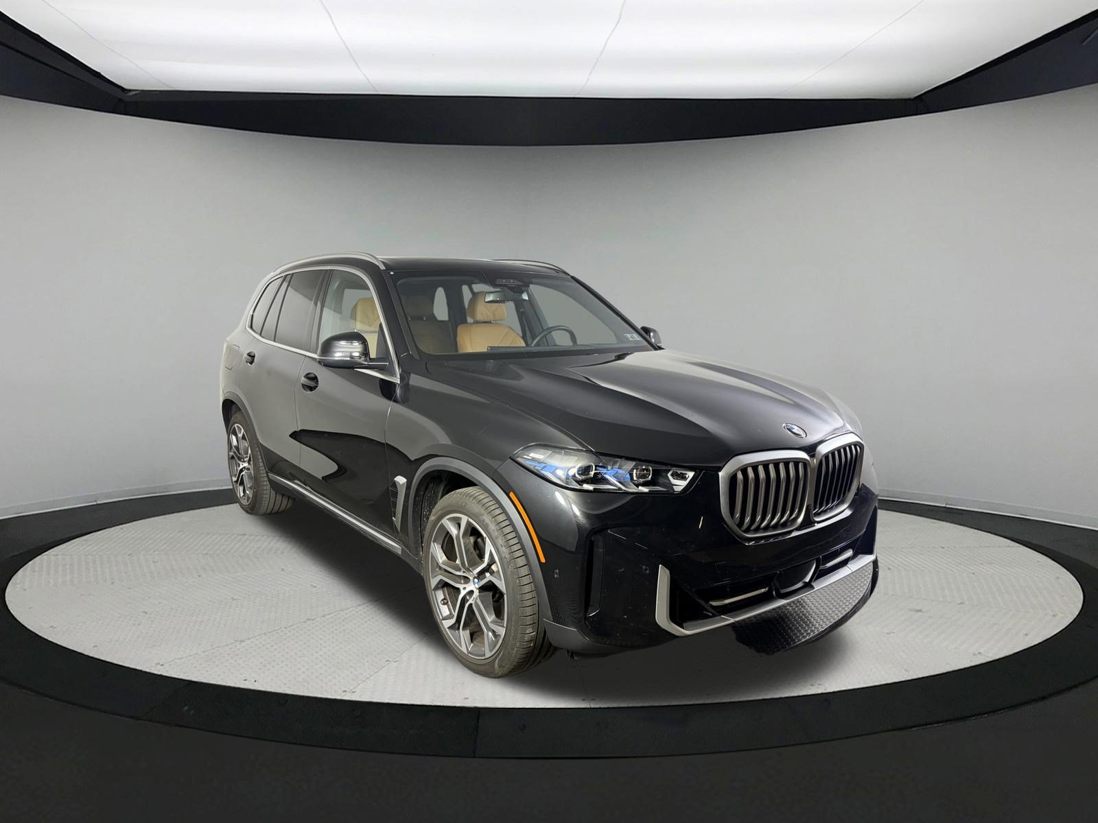 Used 2026 BMW X5 xDrive40i AWD/4WD image 3