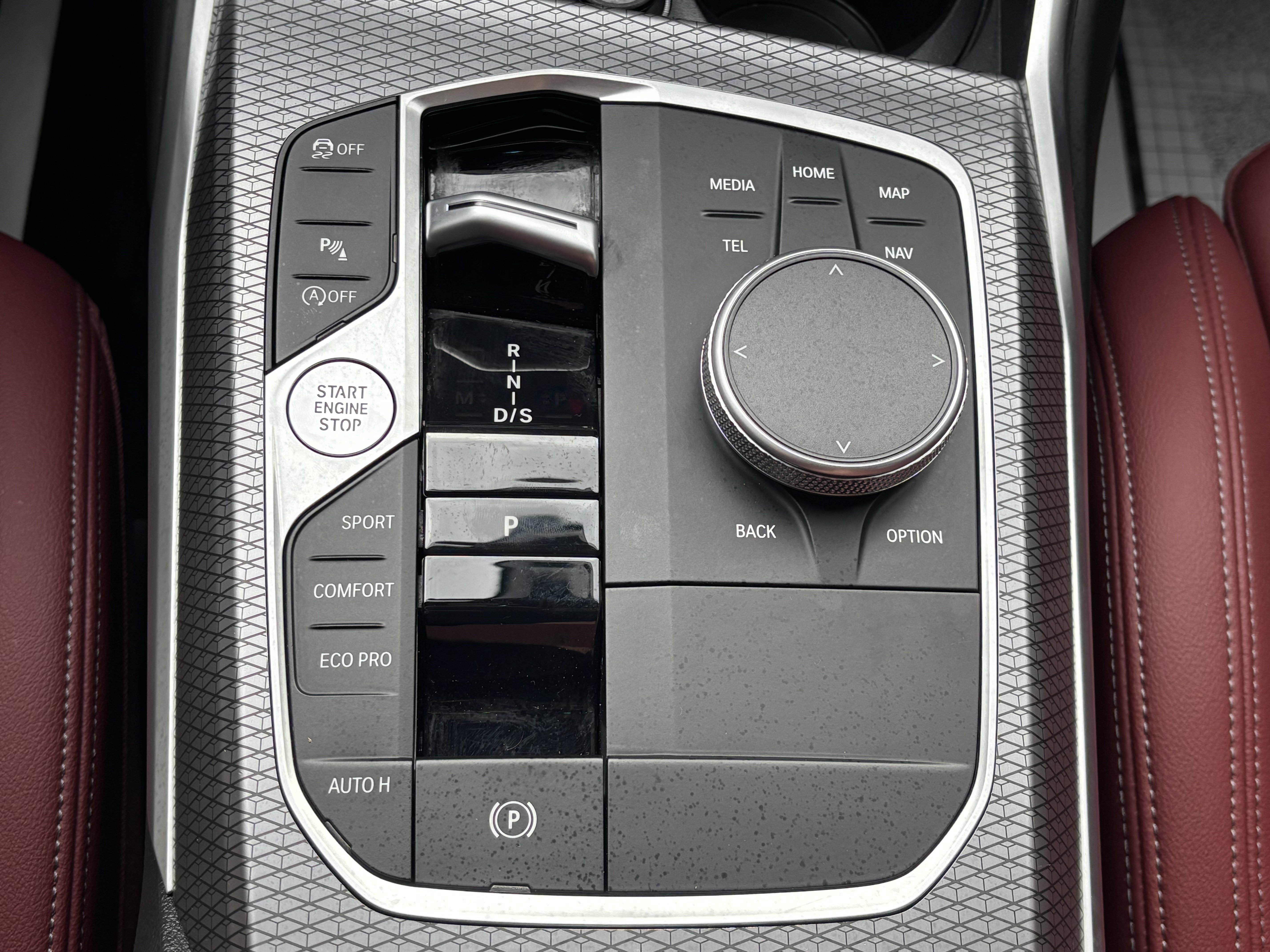 Used 2024 BMW 330i Sedan w/ M Sport Package image 38