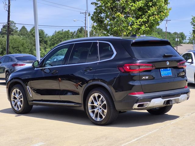 Used 2023 BMW X5 xDrive40i AWD/4WD image 4