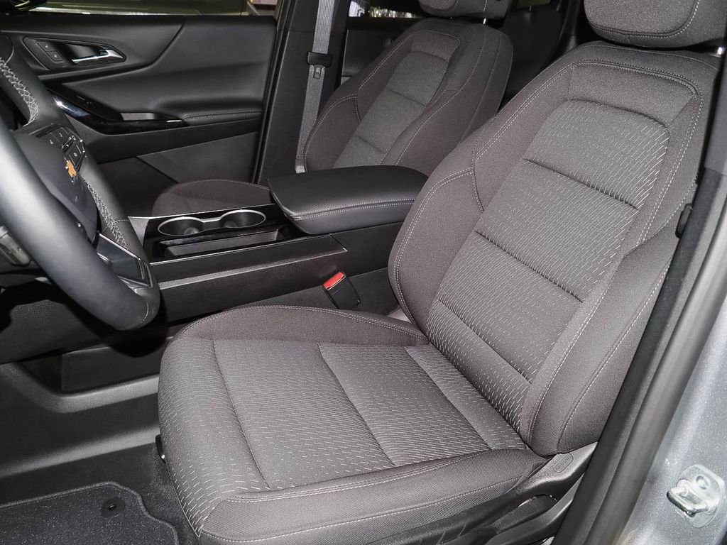 Used 2025 Chevrolet Equinox LT image 21