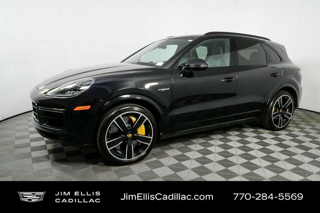 Used 2021 Porsche Cayenne Turbo S w/ Premium Package Plus image 2