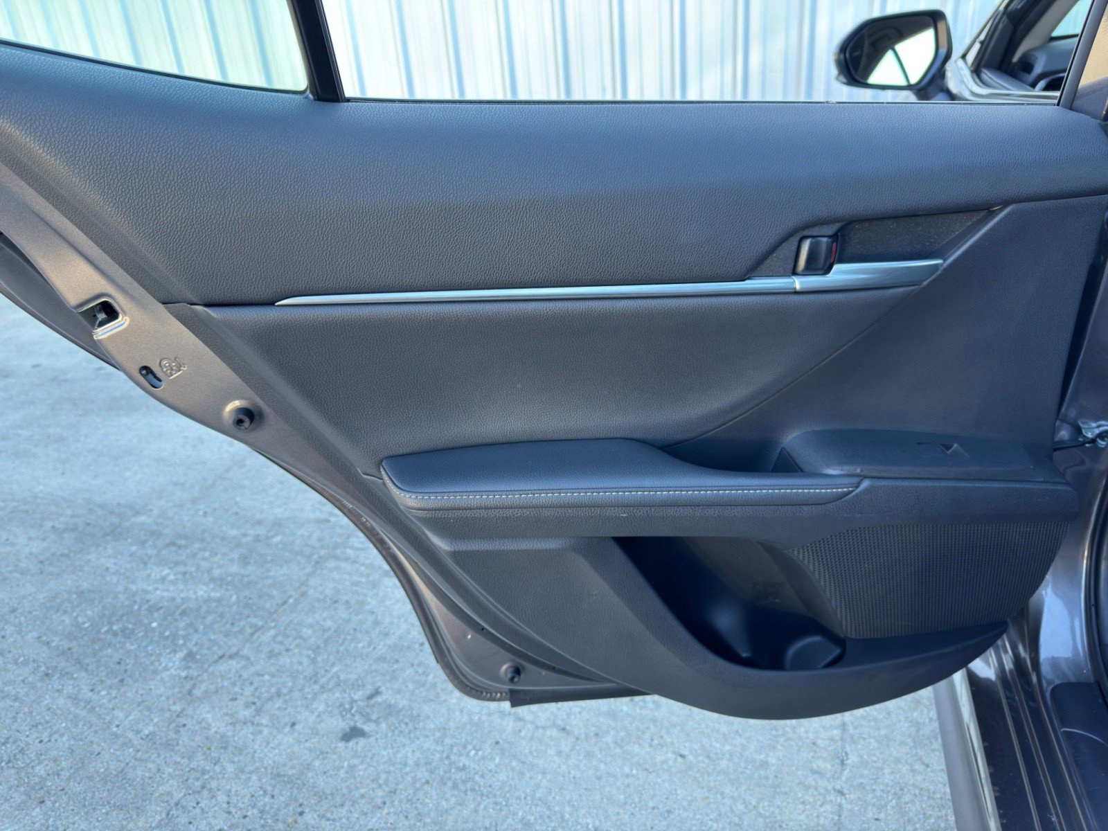 Used 2024 Toyota Camry XSE w/ Navigation Package image 40