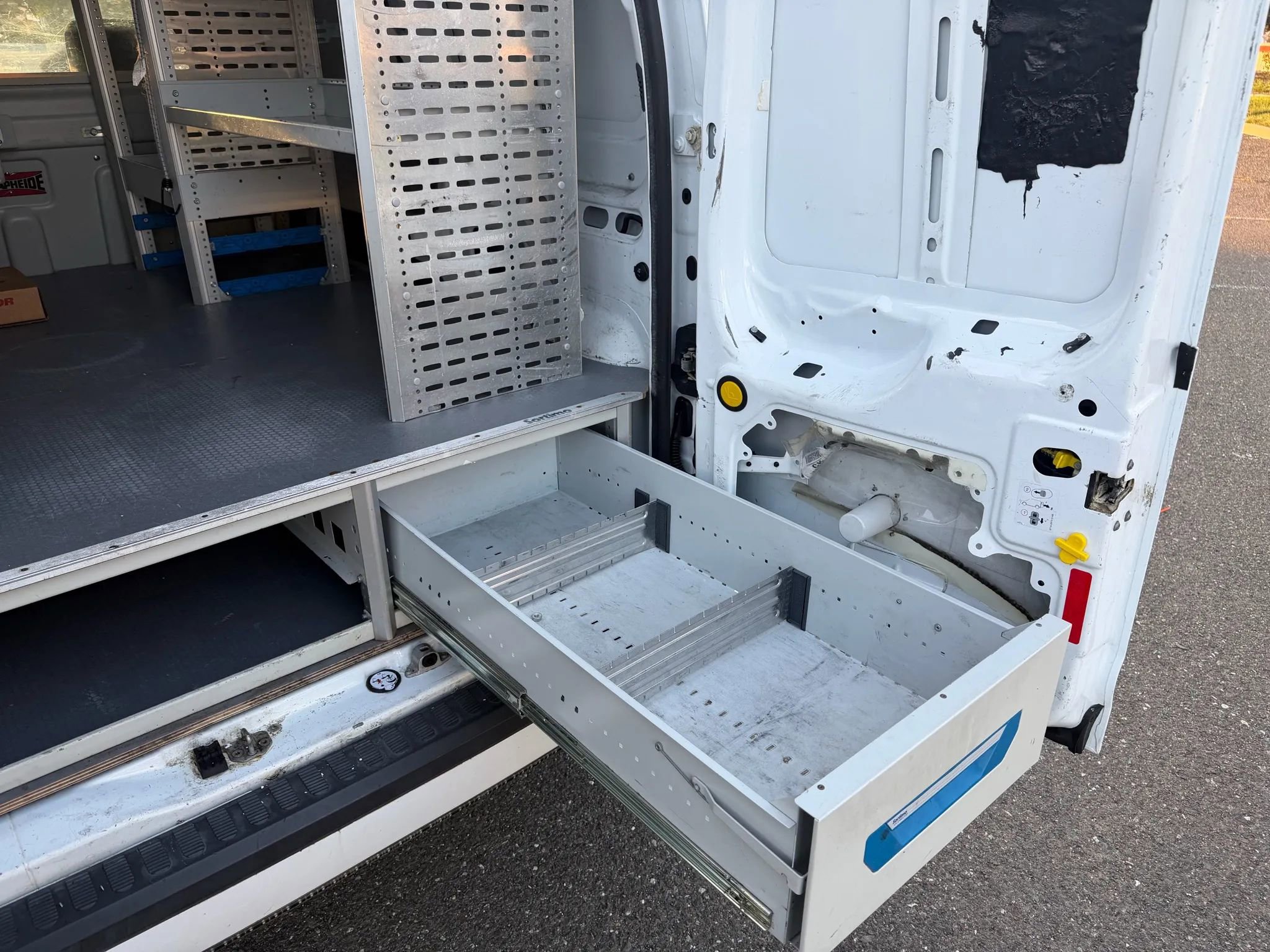 Used 2013 Ford Transit Connect XLT image 17