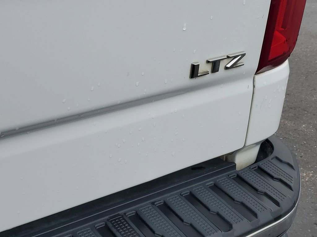 Used 2022 Chevrolet Silverado 1500 LTZ image 32