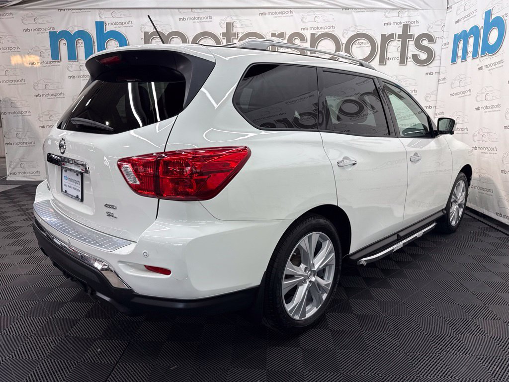 Used 2018 Nissan Pathfinder SL w/ SL Premium Package AWD/4WD image 9