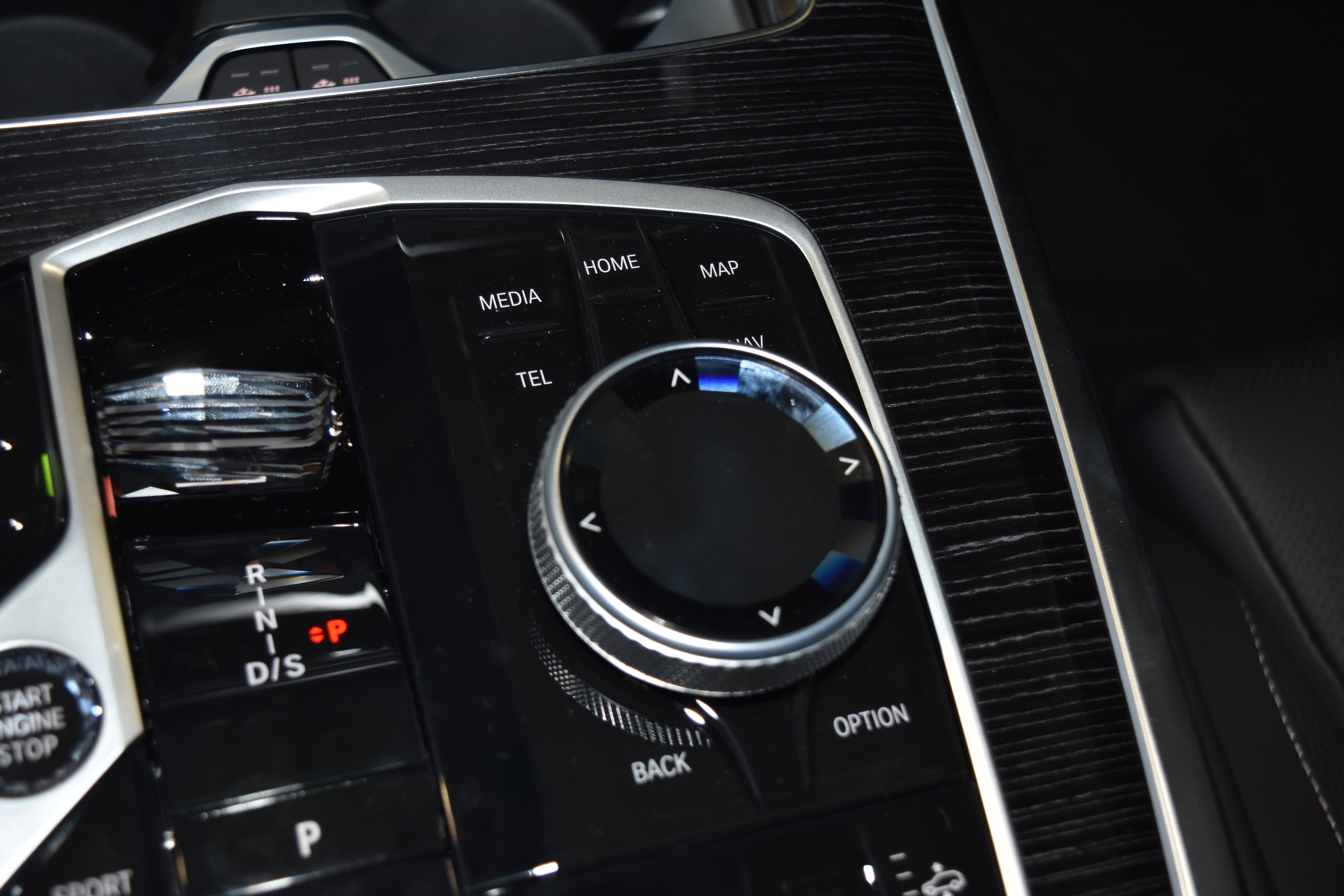 New 2026 BMW X7 M60i image 16