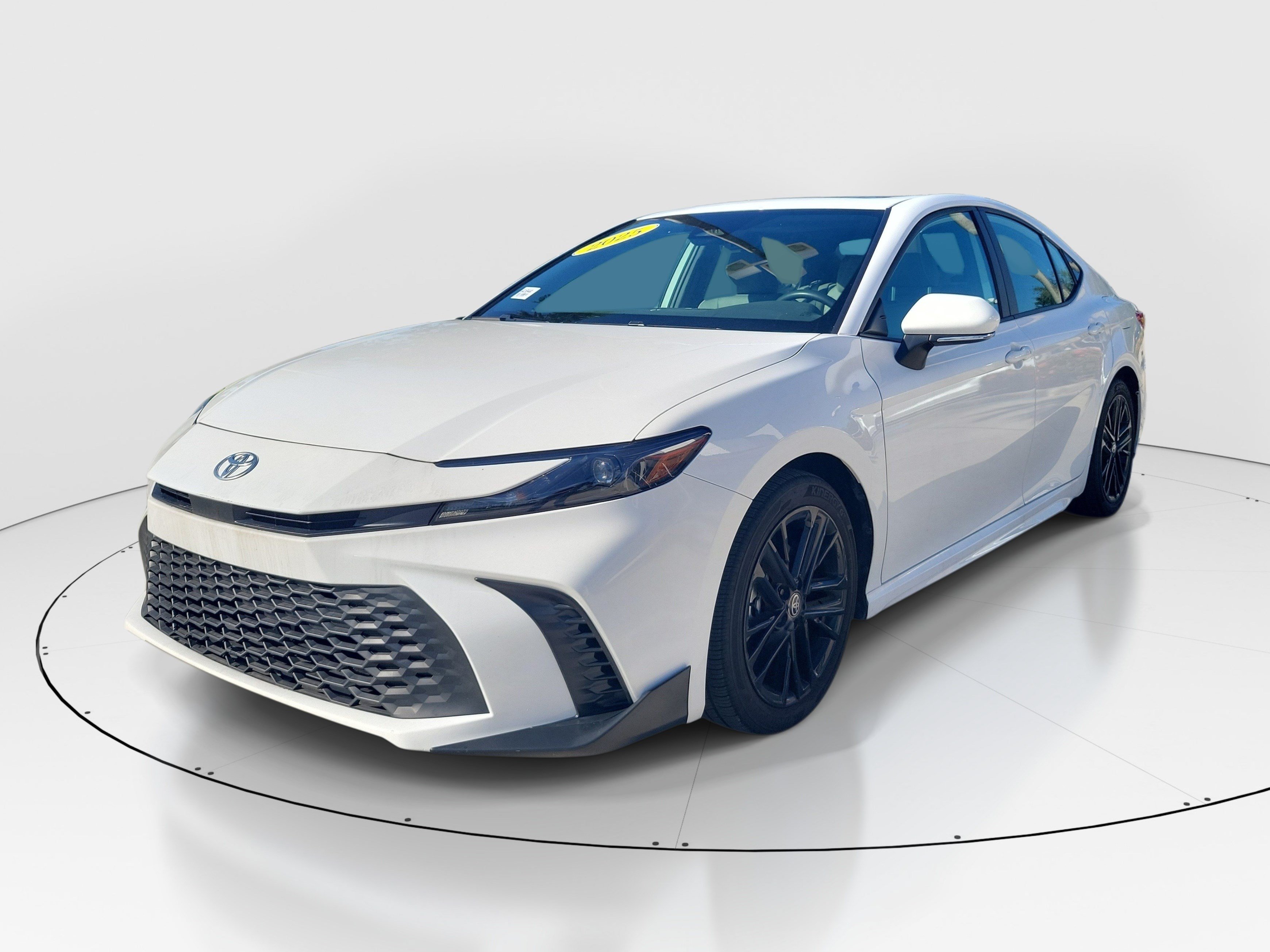 Used 2025 Toyota Camry SE w/ Multimedia Upgrade Package FWD image 3