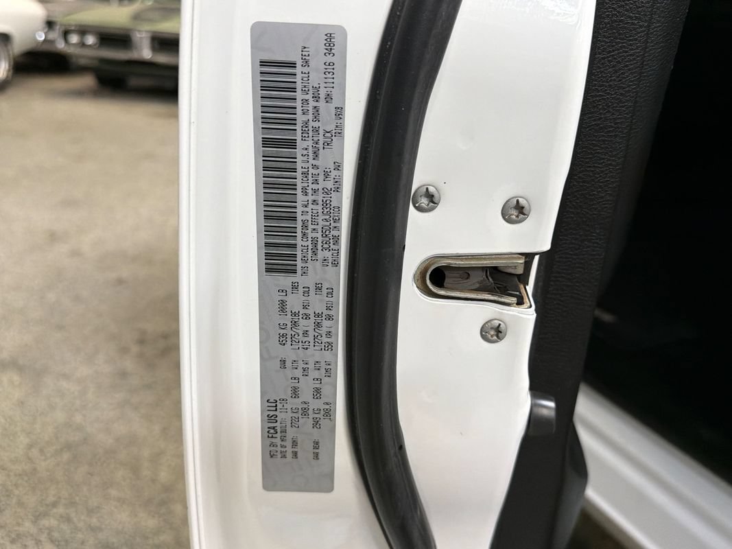 Used 2018 RAM 2500 SLT AWD/4WD image 53
