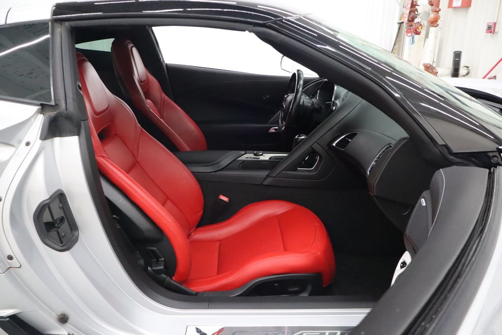 Used 2019 Chevrolet Corvette Grand Sport w/ Carbon Flash Badge Package RWD image 26