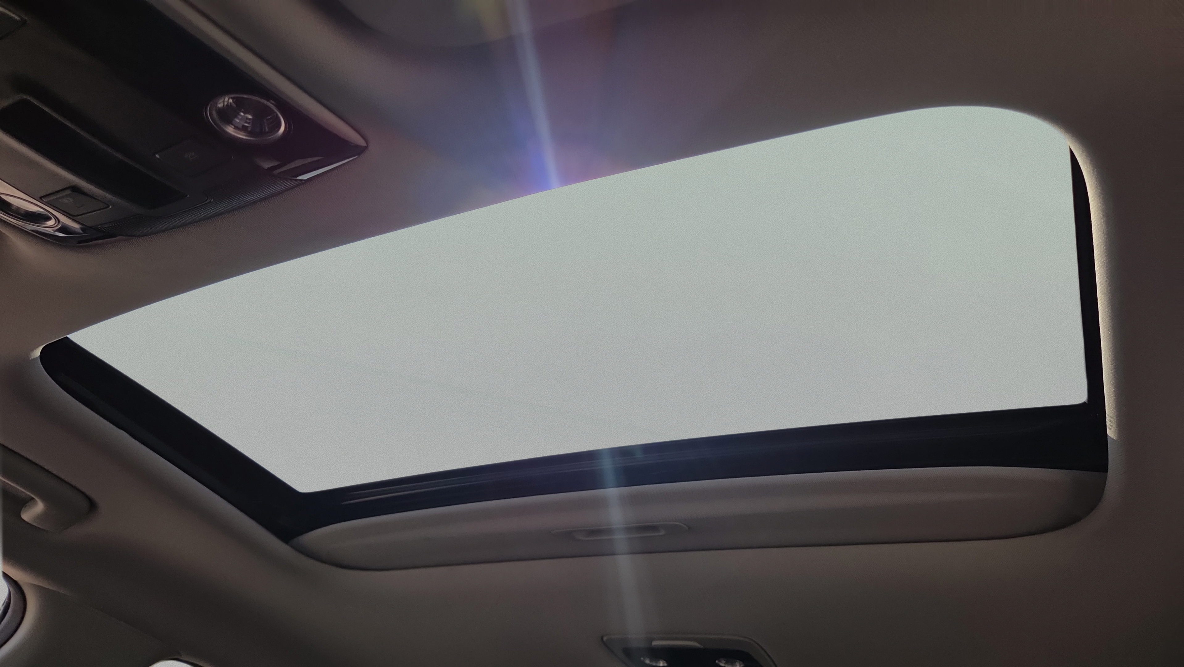 Used 2025 Kia Seltos EX w/ EX Sunroof Package FWD image 34