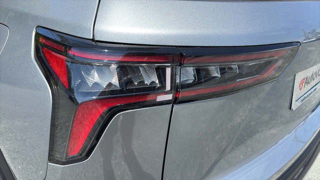 Used 2026 Chevrolet Equinox ACTIV w/ Convenience Package III FWD image 11