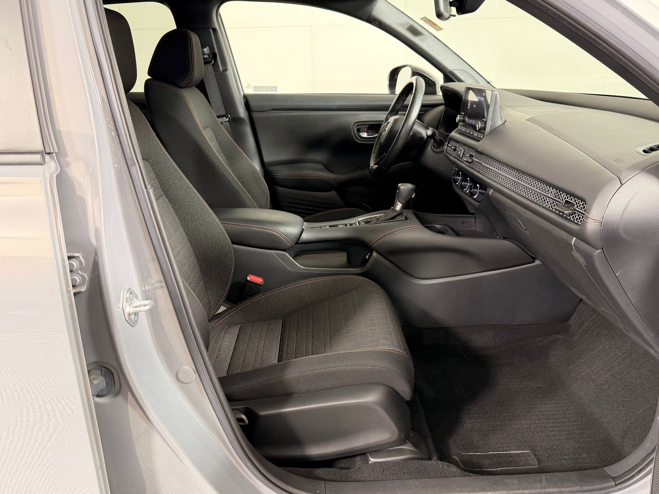 Certified 2023 Honda HR-V Sport image 29