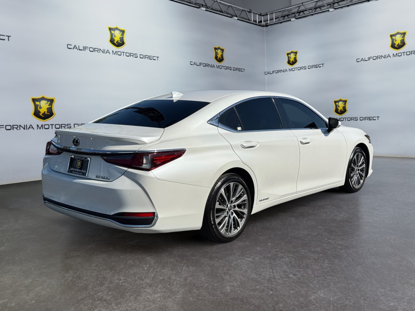 Used 2019 Lexus ES 300h FWD image 5